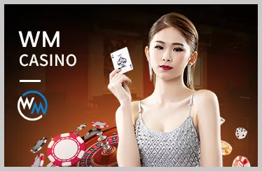 Bàn casino trực tuyến sang trọng với người chia bài thật và các yếu tố đồ họa VR/AR